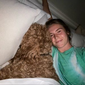 Meet your Posher, Olivia